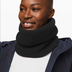 Lululemon  Sweet and Sherpa Neckwarmer